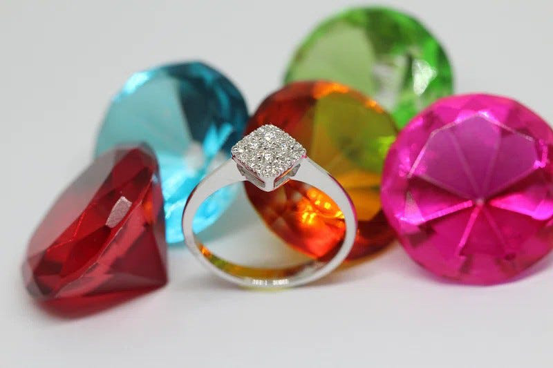 10th ANNIVERSARY GEMSTONES